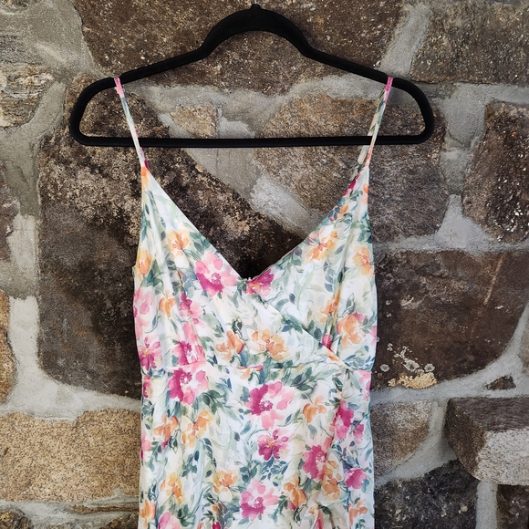 Lulus Fly Me to Florence White Floral Print Ruffled High-Low Dress Size Small - Picture 5 of 16